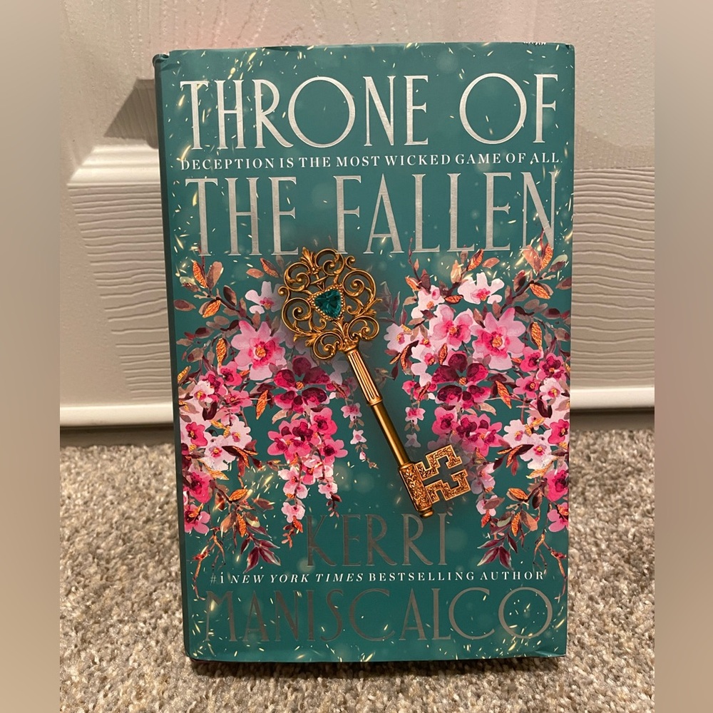 Throne of the Fallen Kerri Maniscalco Signed Fairyloot Edition Hardcover